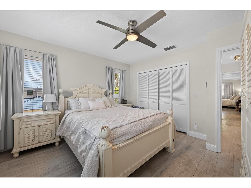 1672 Watermark Circle NE Saint Petersburg FL 33702 TB8531944 image39