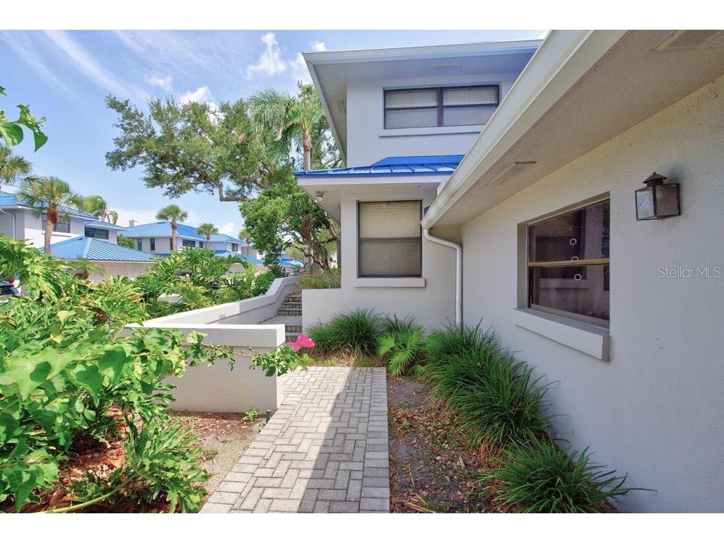 1672 Watermark Circle NE Saint Petersburg FL 33702 TB8531944 image5