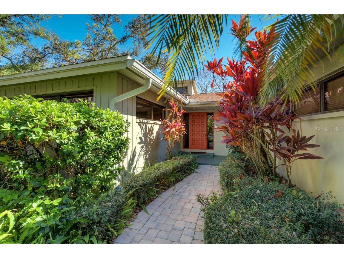 1672 Winding Creek Road Dunedin FL 34698 - CURLEW CREEK TB8352987 image1