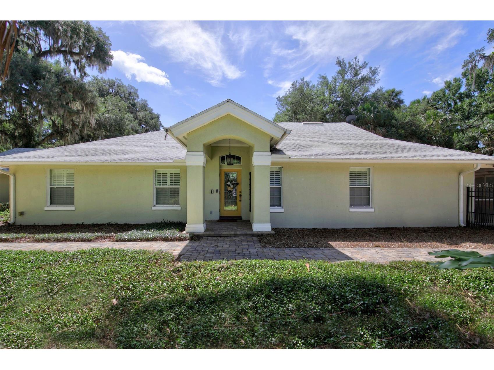 16720 Beauclaire Ct Tavares FL 32778 - HARRIS CHAIN OF LAKES G5113762 image3