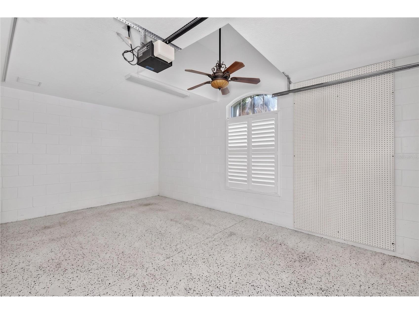 16720 Beauclaire Ct Tavares FL 32778 - HARRIS CHAIN OF LAKES G5113762 image4