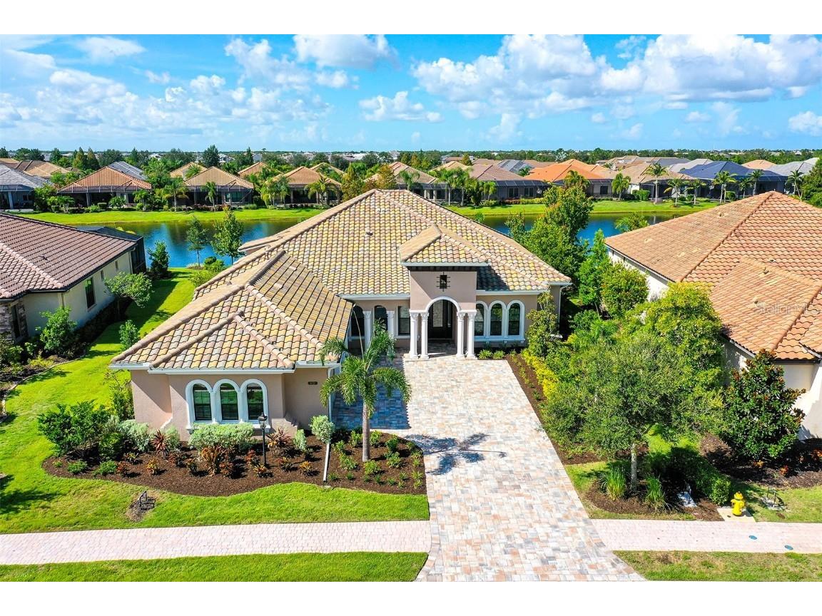 16720 Berwick Terrace Lakewood Ranch FL 34202 A4579206 image1