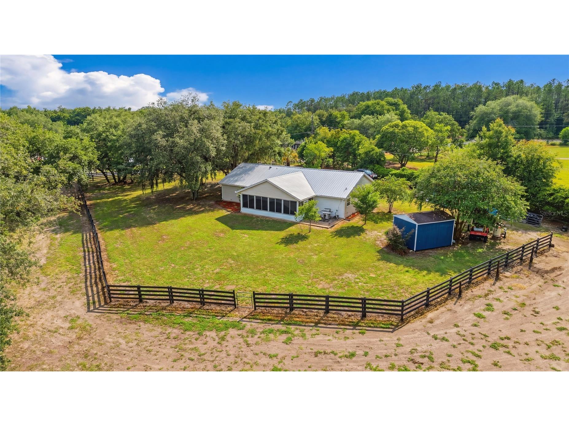 16723 SE 173rd Terrace Road Weirsdale FL 32195 - No name O6416233 image42