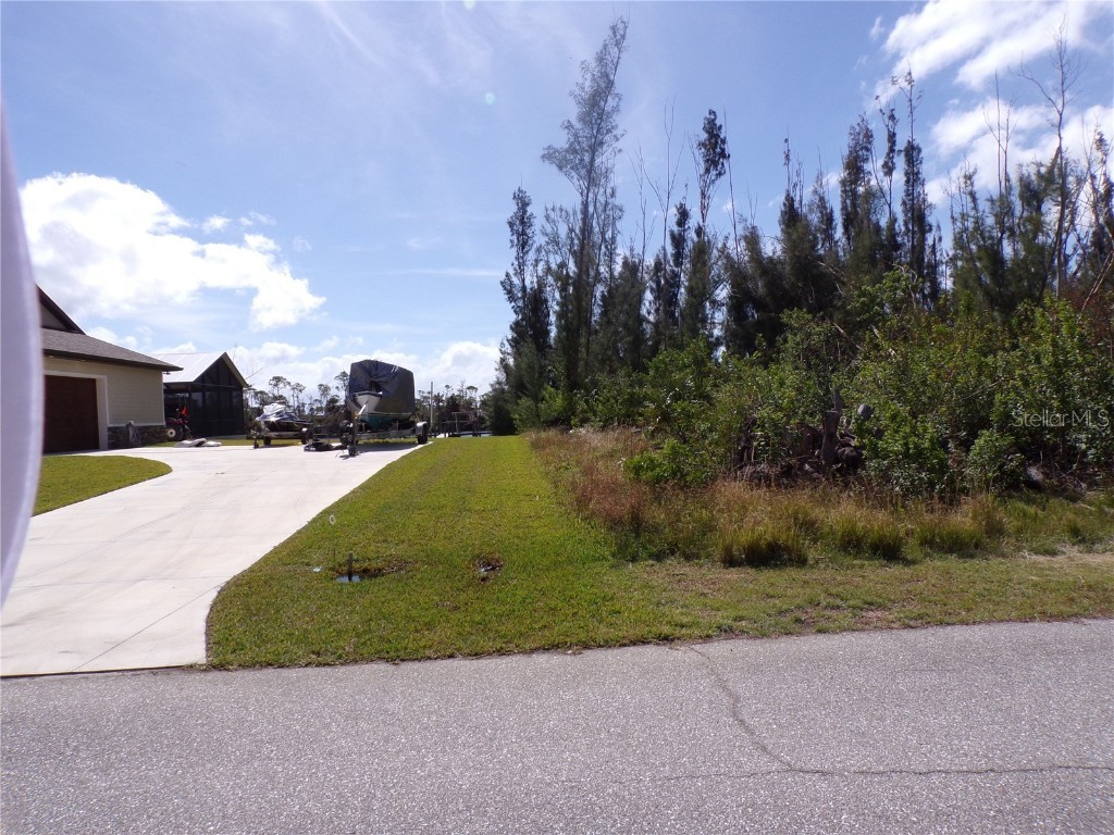16724 Liggett Circle Port Charlotte FL 33981 - SANTA CRUZ WATERWAY C7499246 image2