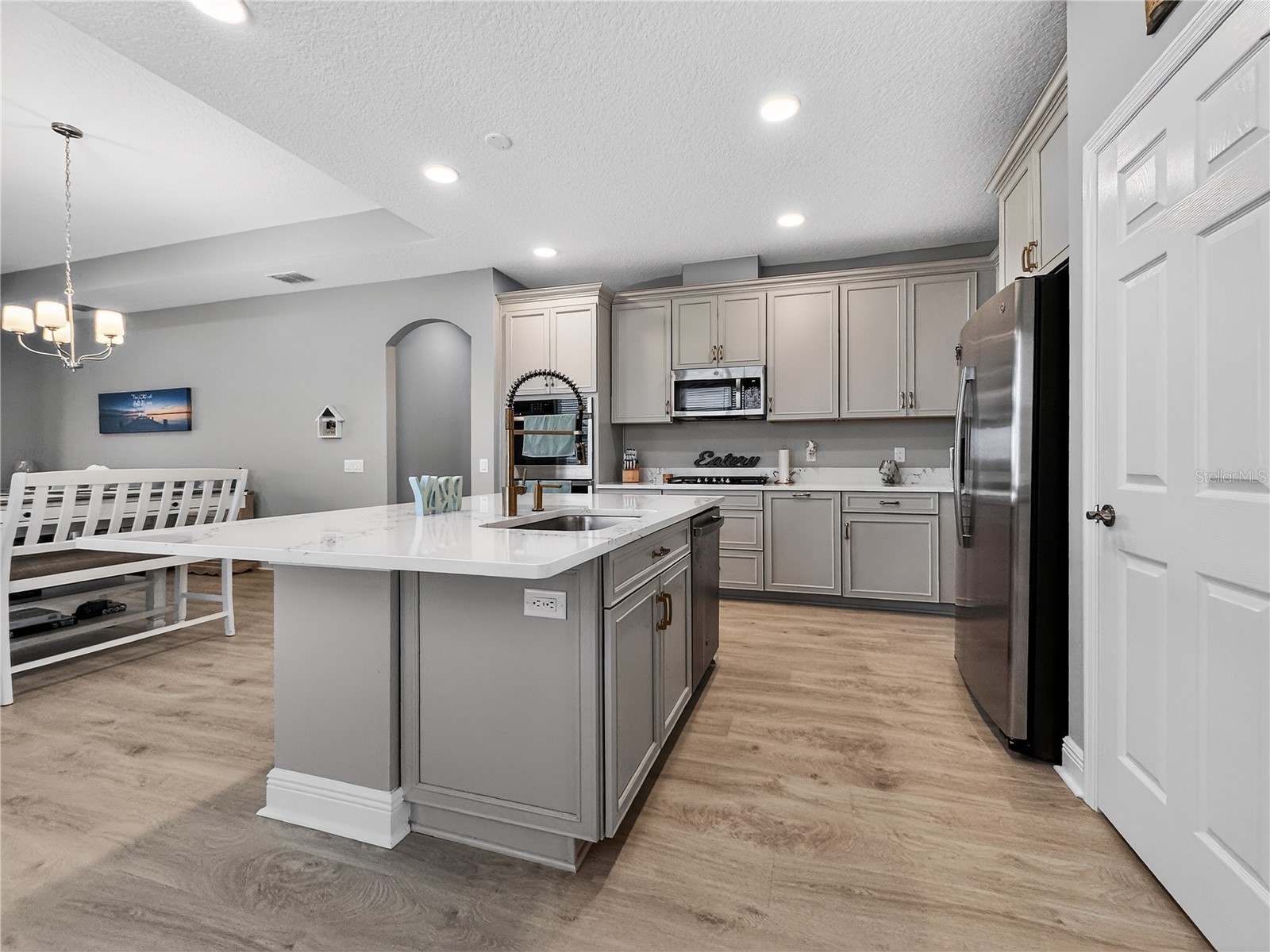 1673 Suttonset Trail Zephyrhills FL 33541 O6384771 image9