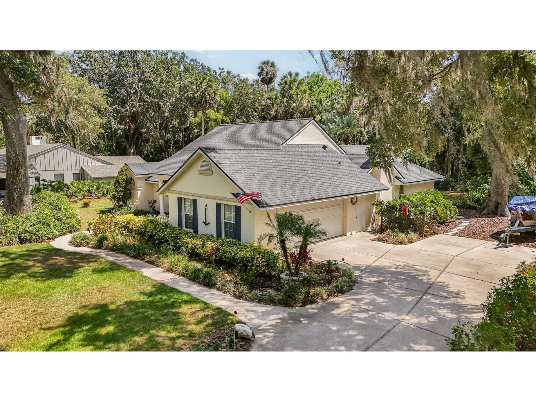 16730 Beauclaire Court Tavares FL 32778 G5110874 image2