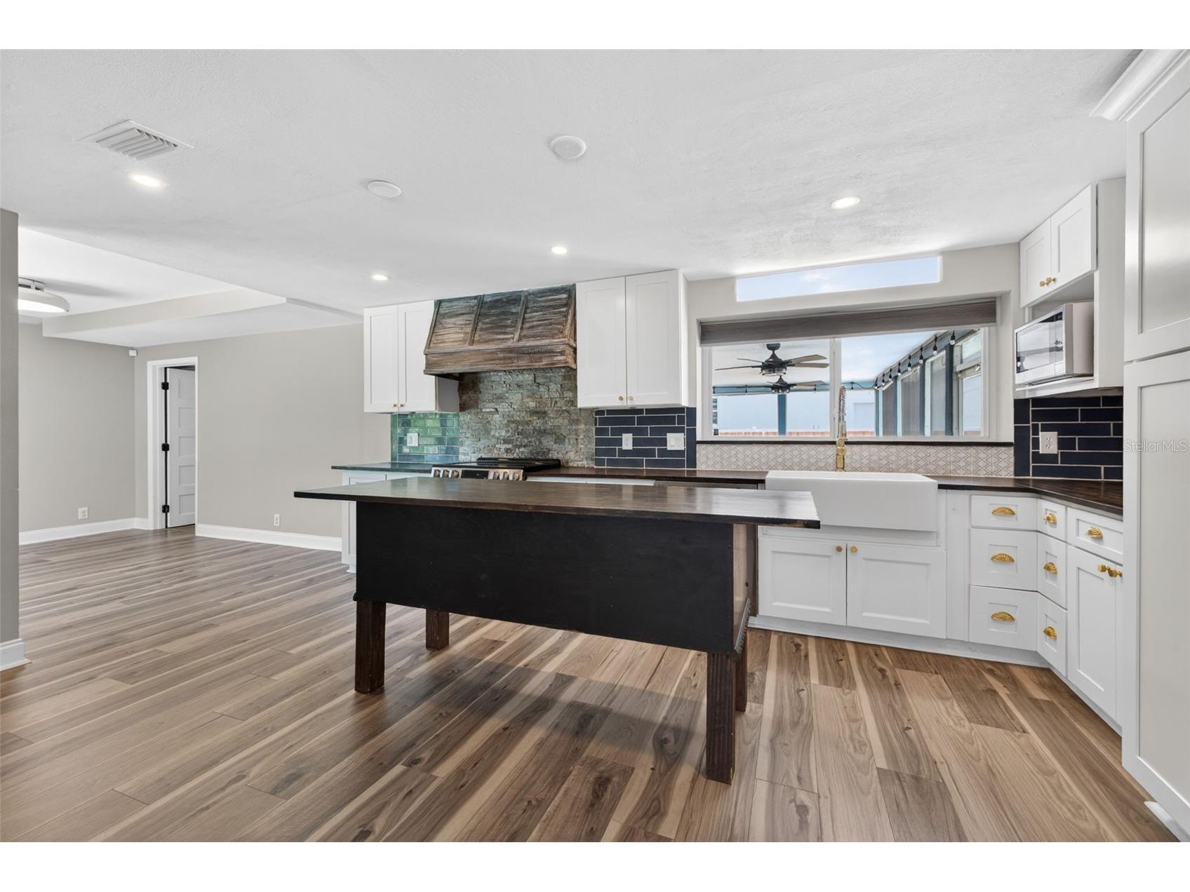 1674 34th Avenue N Saint Petersburg FL 33713 TB8505687 image10