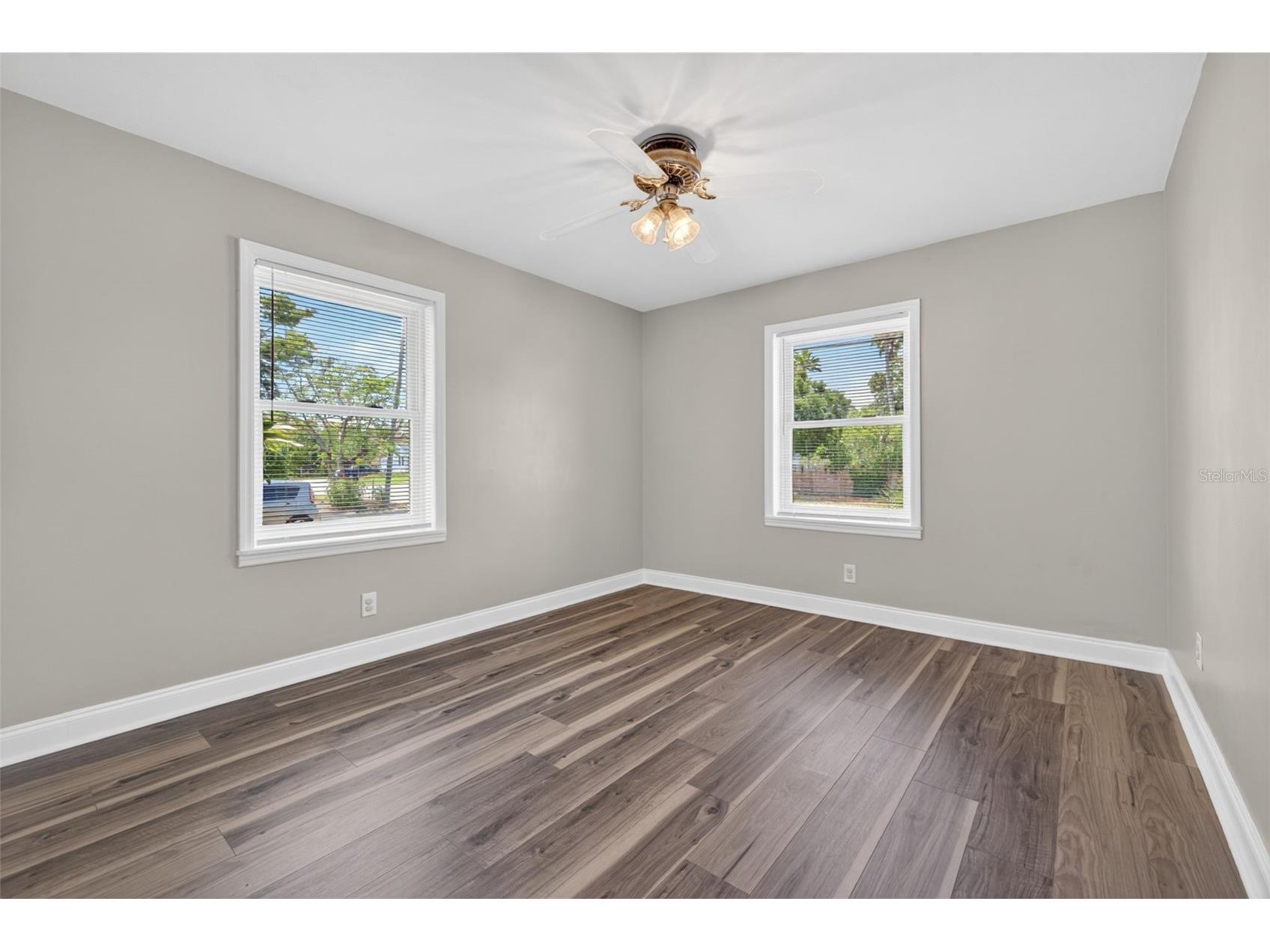 1674 34th Avenue N Saint Petersburg FL 33713 TB8505687 image23
