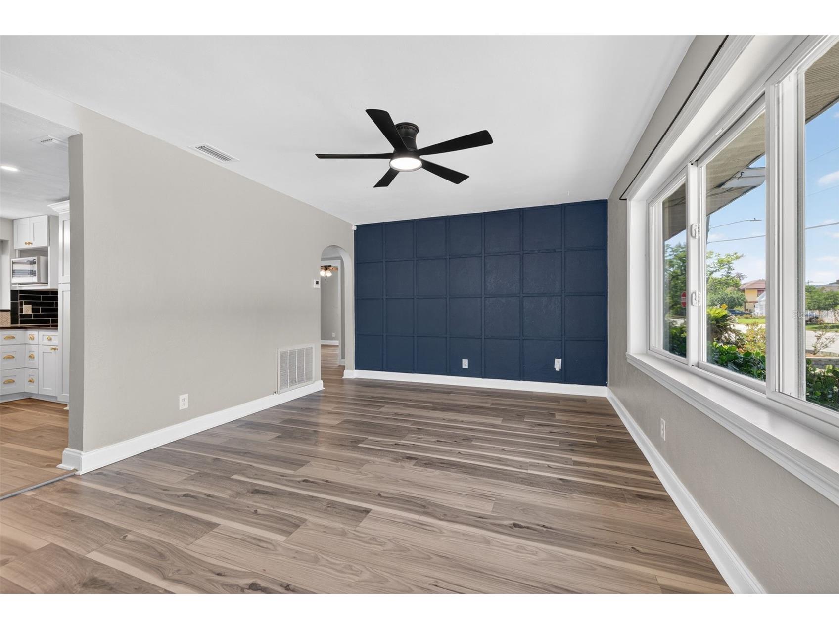 1674 34th Avenue N Saint Petersburg FL 33713 TB8505687 image8