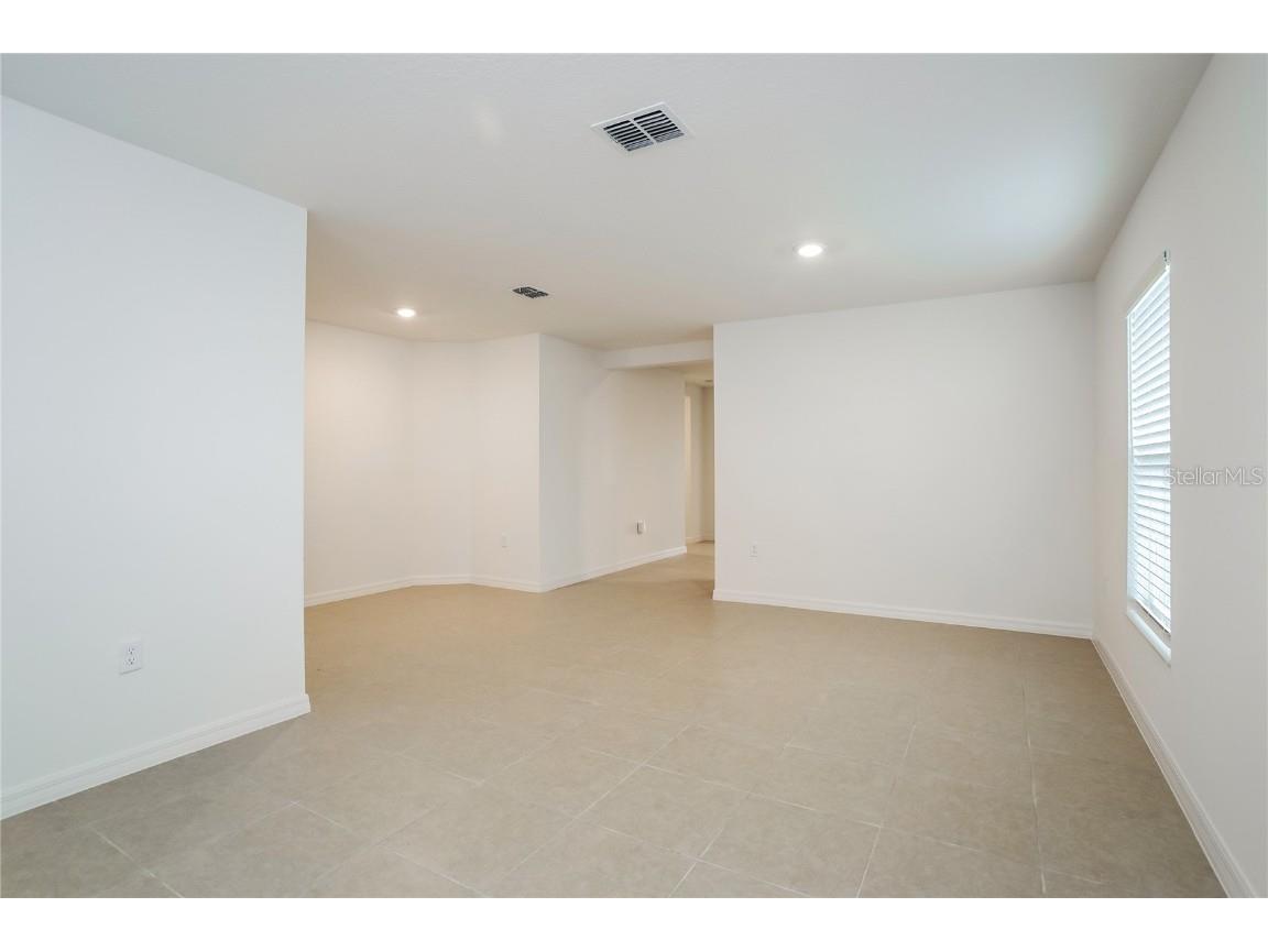 1674 Hideaway Flat Street Mascotte FL 34753 O6359781 image2