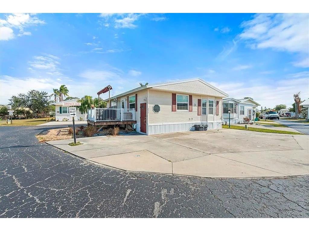 1674 University Parkway #235 Sarasota FL 34243 A4640894 image1