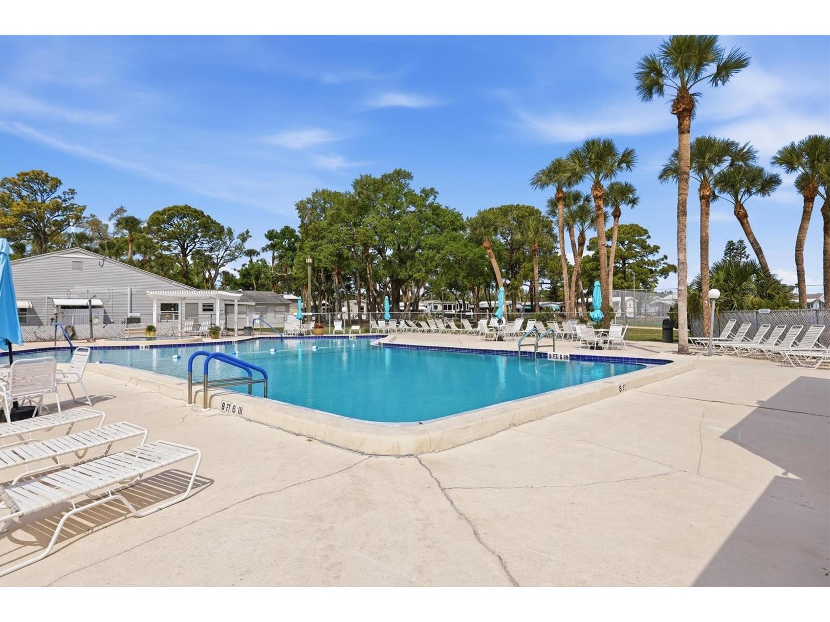 1674 University Pkwy #41 Sarasota FL 34243 A4687957 image24