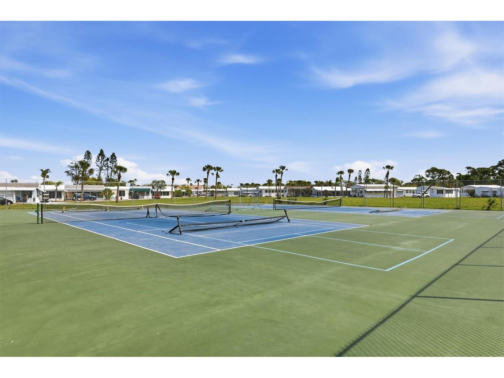 1674 University Pkwy #41 Sarasota FL 34243 A4687957 image31