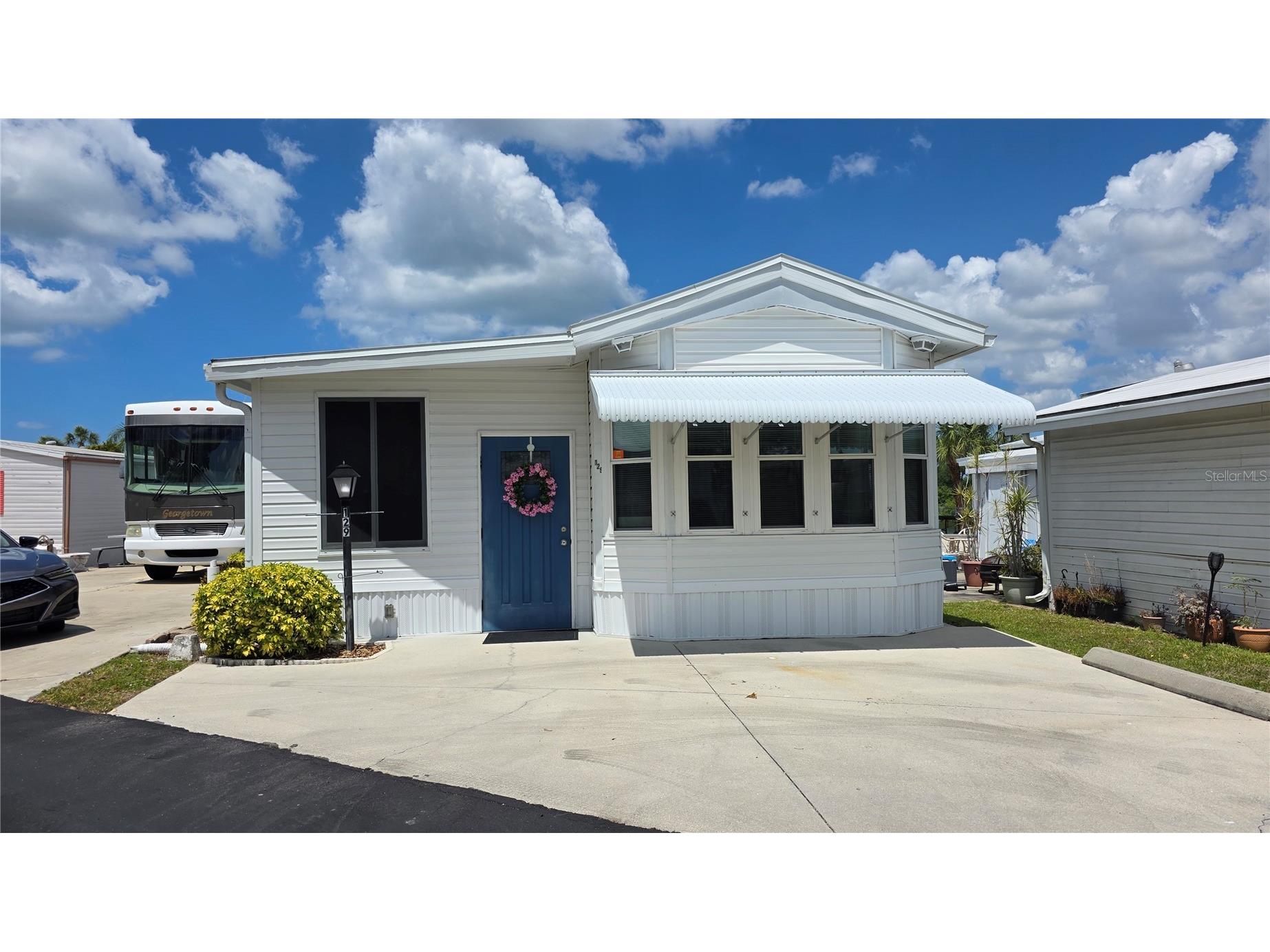 1674 University Pkwy Lot 129 Sarasota FL 34243 A4691593 image1