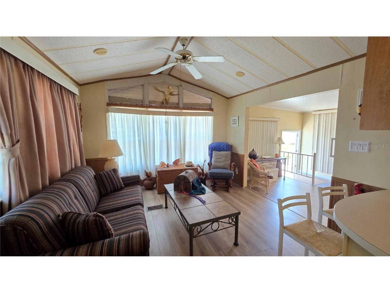 1674 University Pkwy Lot 159 Sarasota FL 34243 A4673288 image14