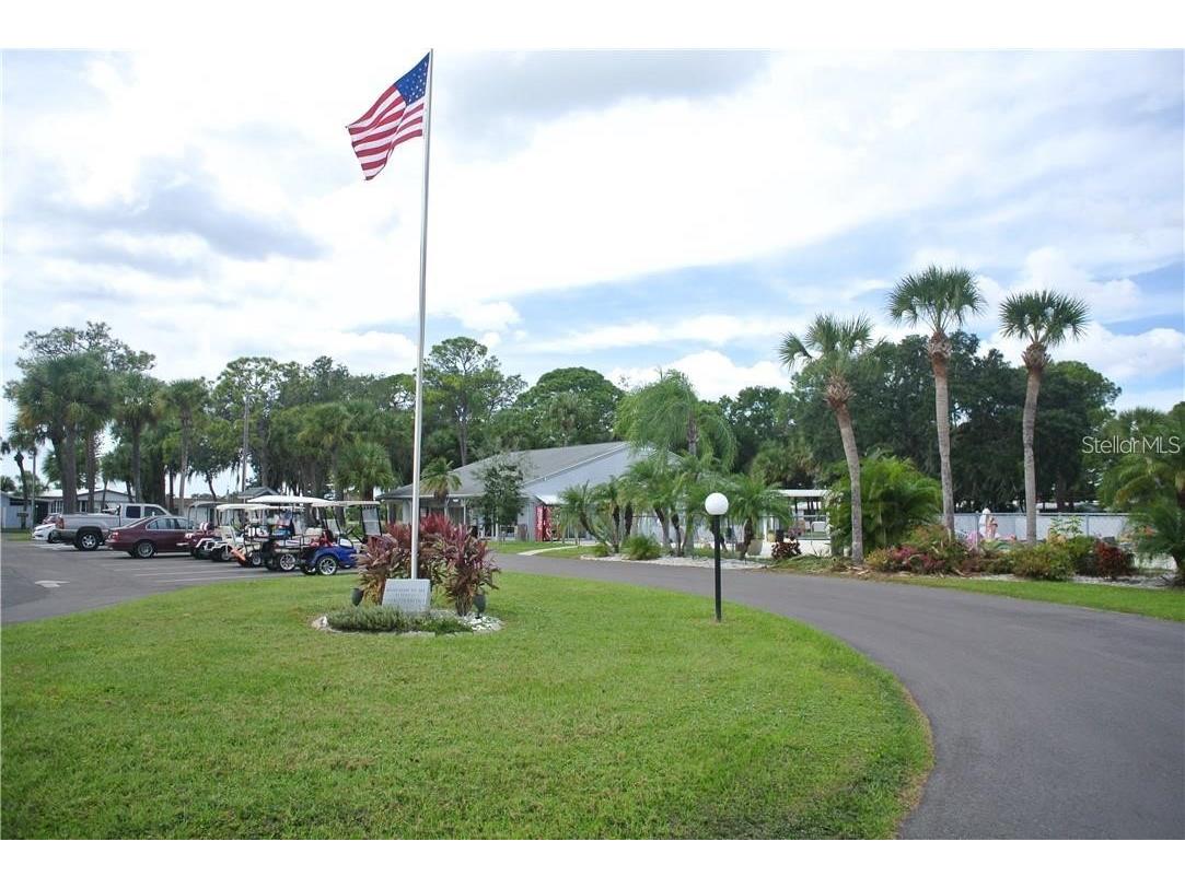 1674 University Pkwy Lot 159 Sarasota FL 34243 A4673288 image28