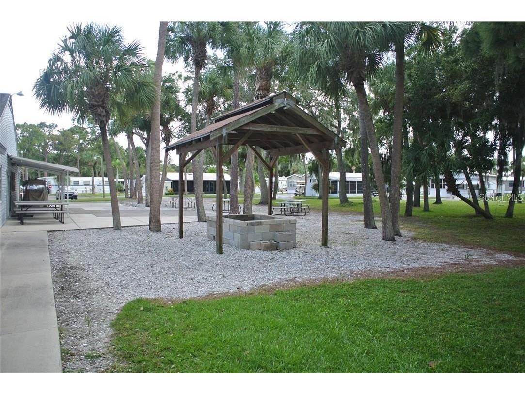 1674 University Pkwy Lot 159 Sarasota FL 34243 A4673288 image36