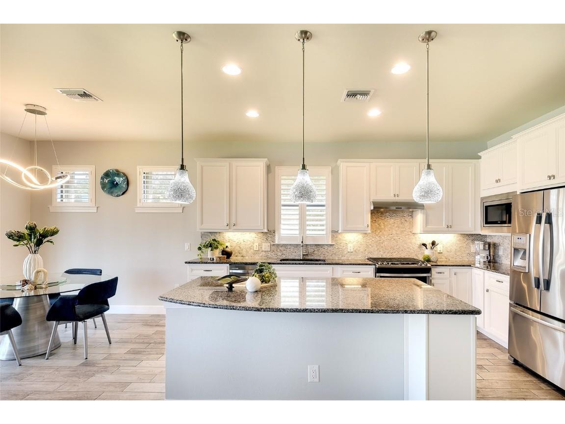 16745 Ellsworth Avenue Bradenton FL 34202 A4671346 image14