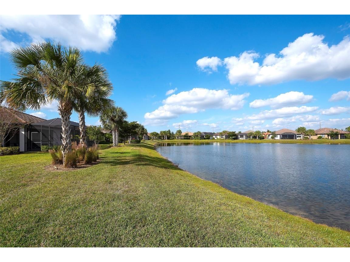 16745 Ellsworth Avenue Bradenton FL 34202 A4671346 image33