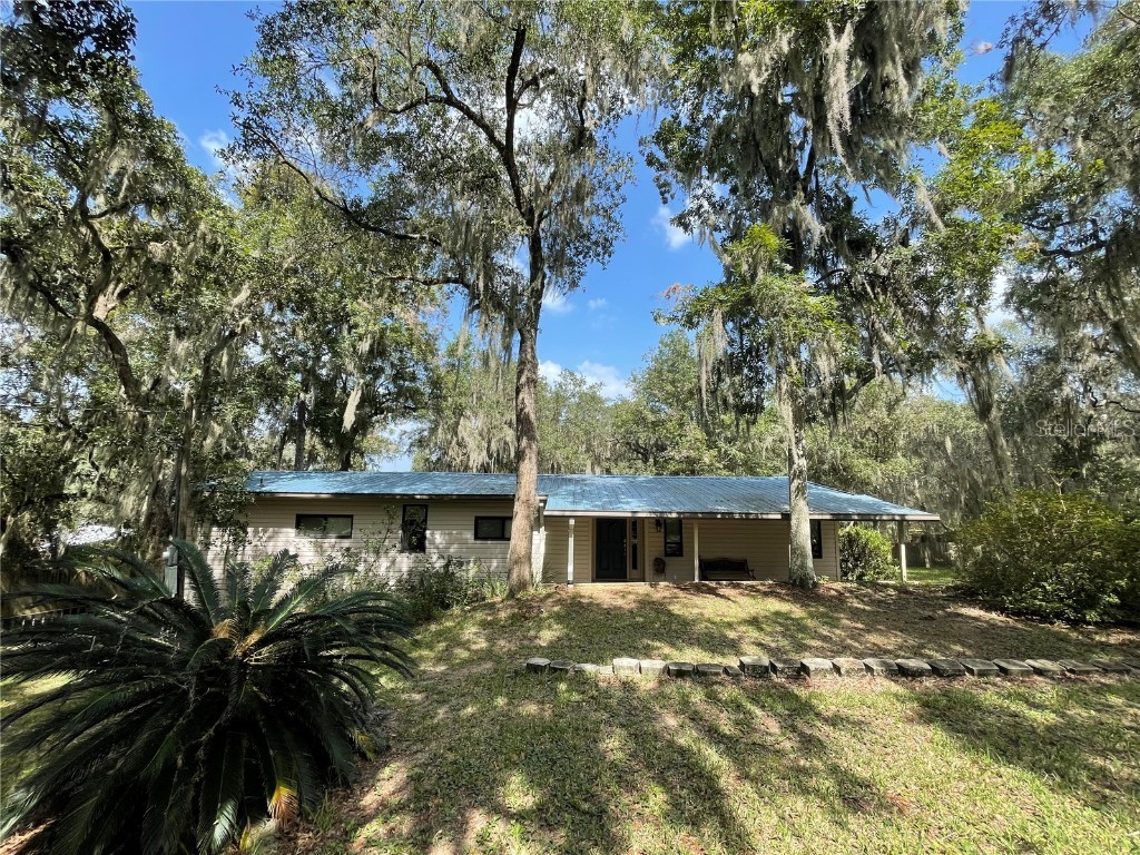 16745 NE 243rd Place Road Fort Mc Coy FL 32134 - LAKE OCKLAWAHA OM665815 image1