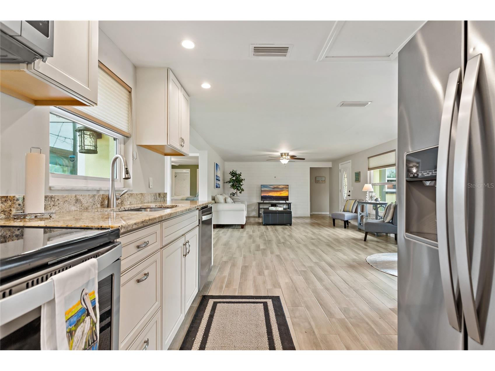 1675 Blakemore Lane Sarasota FL 34231 A4689240 image14