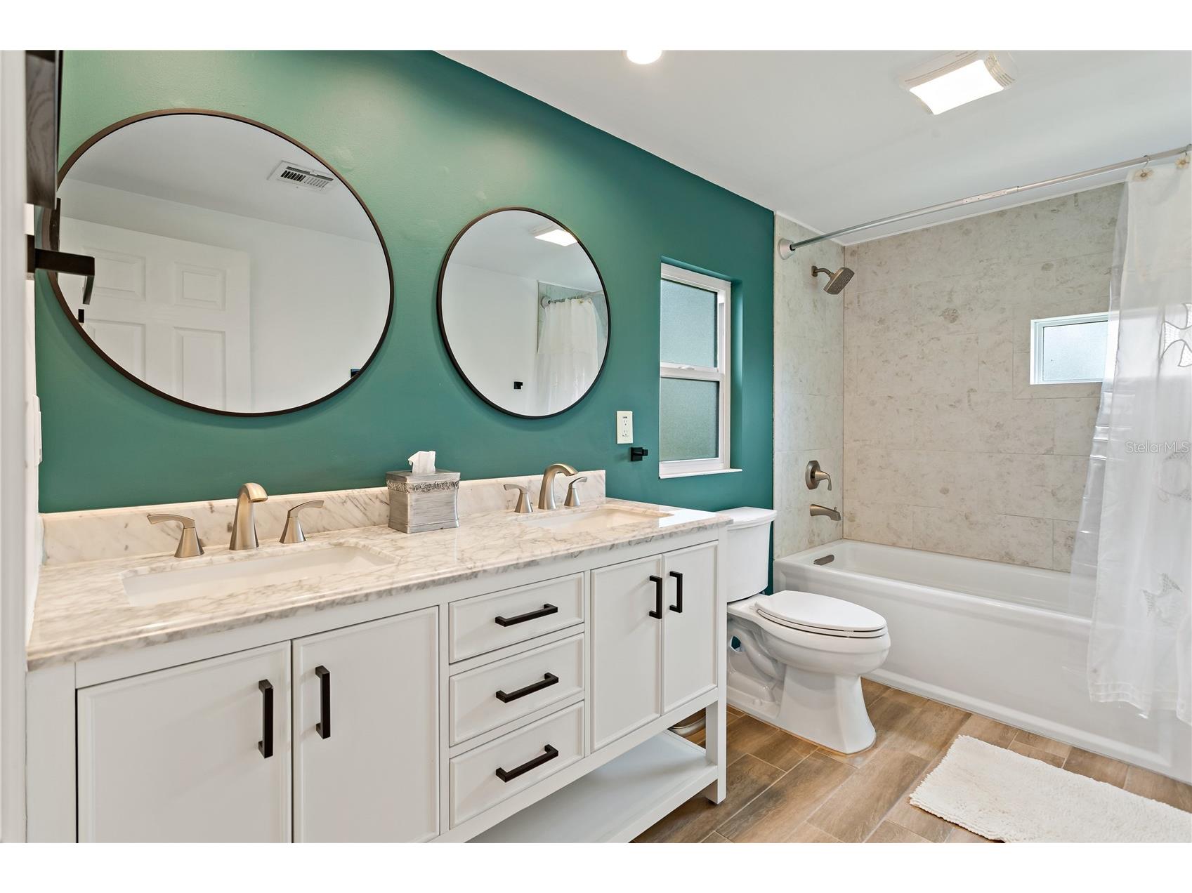 1675 Blakemore Lane Sarasota FL 34231 A4689240 image23