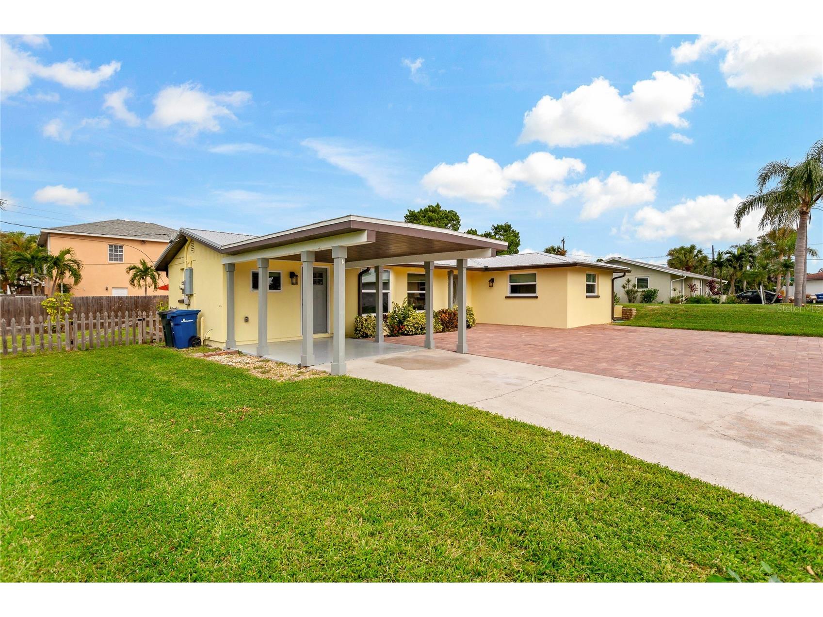 1675 Blakemore Lane Sarasota FL 34231 A4689240 image34