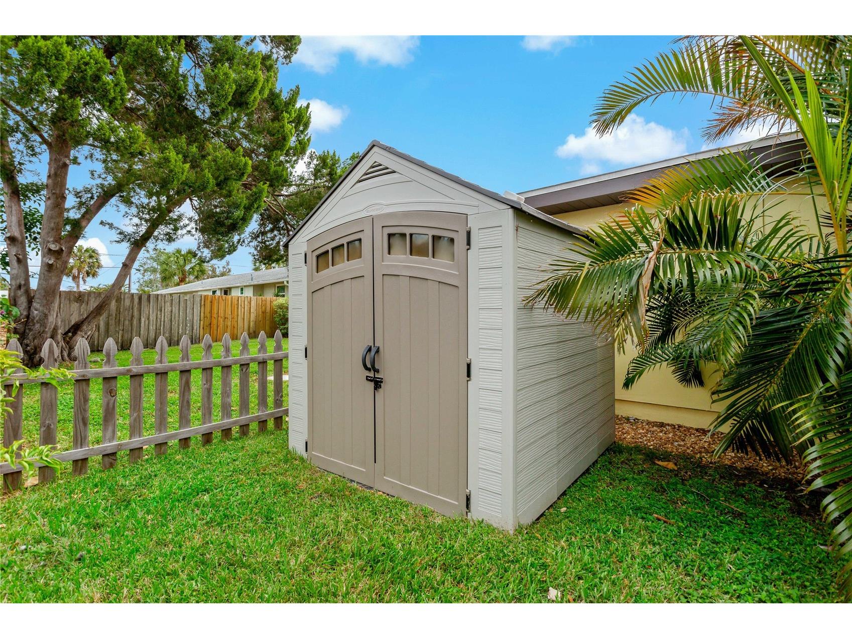 1675 Blakemore Lane Sarasota FL 34231 A4689240 image36