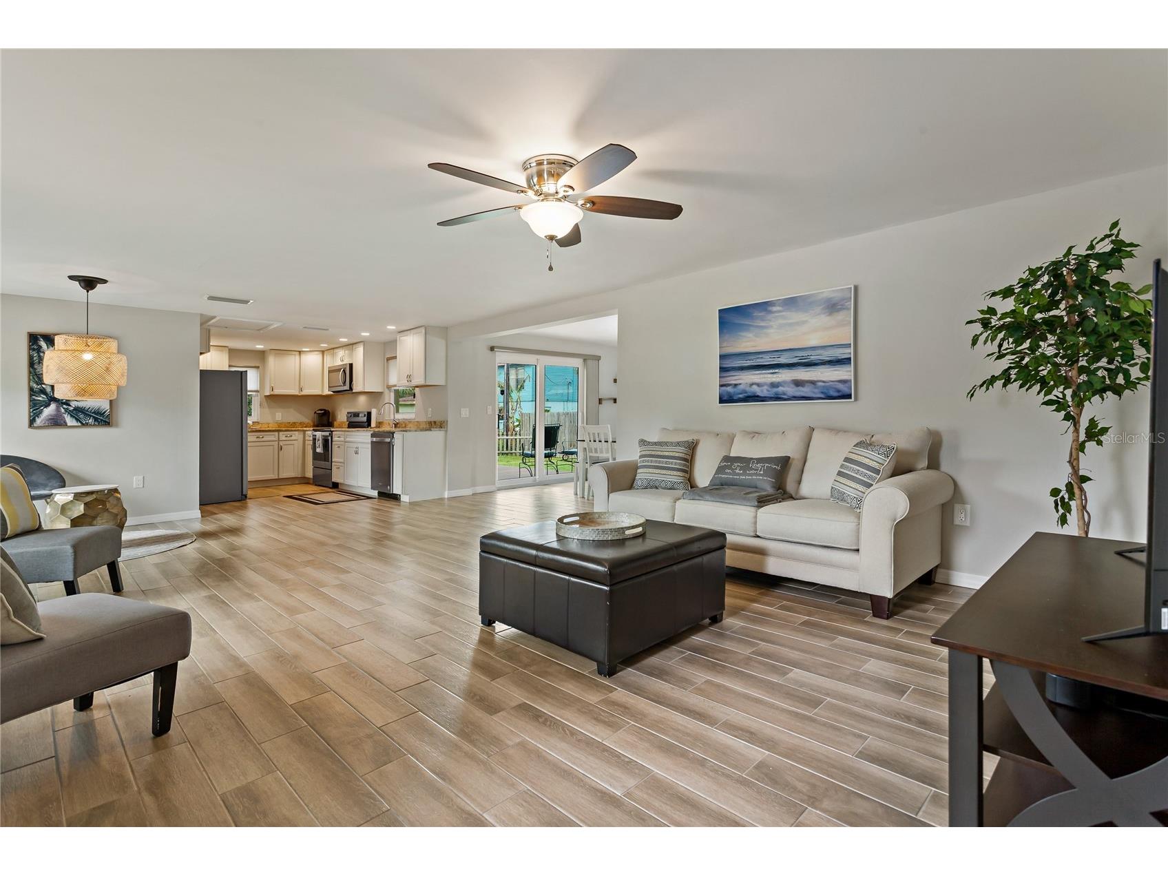 1675 Blakemore Lane Sarasota FL 34231 A4689240 image7