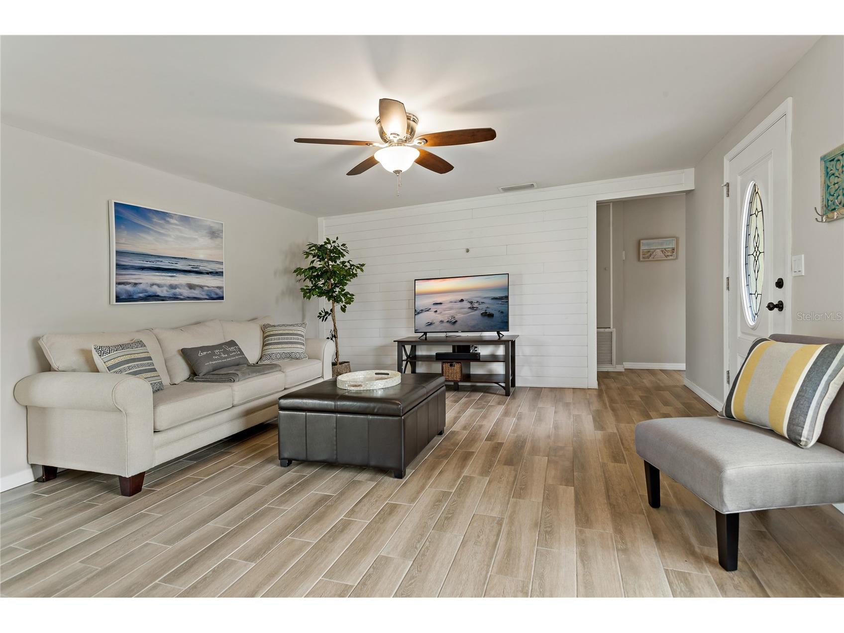 1675 Blakemore Lane Sarasota FL 34231 A4689240 image8