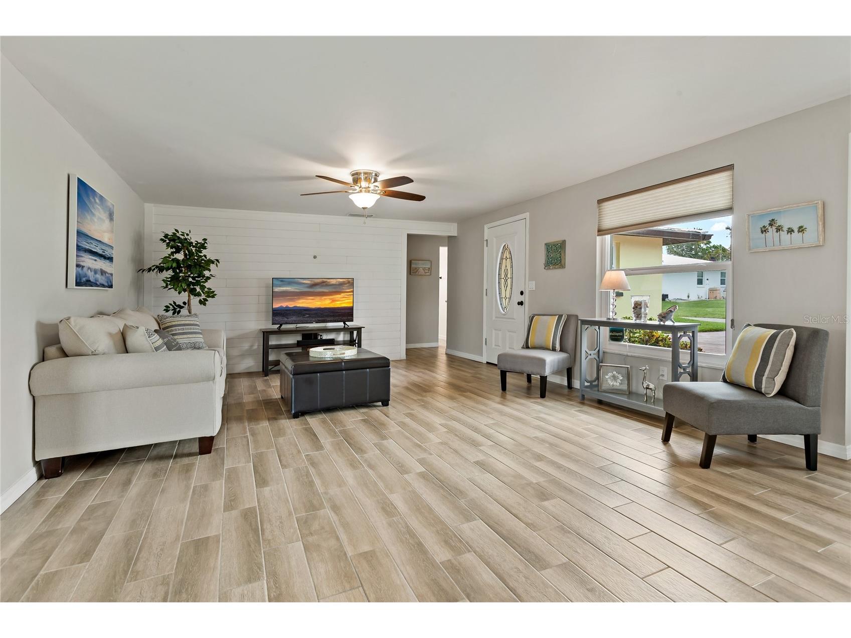 1675 Blakemore Lane Sarasota FL 34231 A4689240 image9