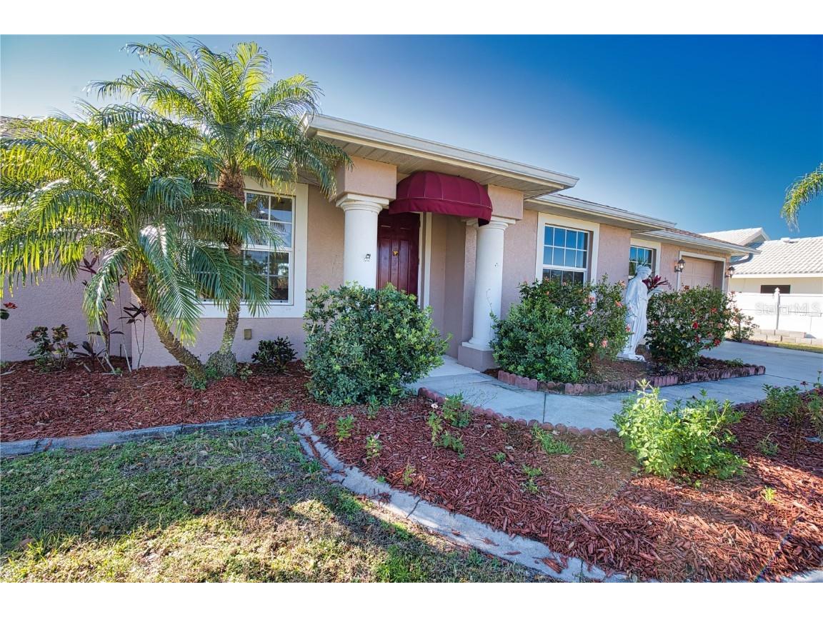 1675 Blue Lake Circle Punta Gorda FL 33983 C7505063 image1