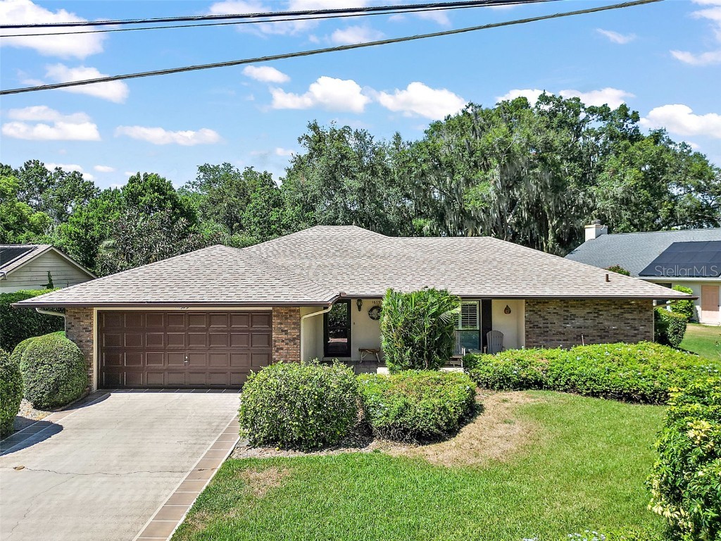 1675 Clay Boulevard Eustis FL 32726 - LAKE EUSTIS O6180342 image1