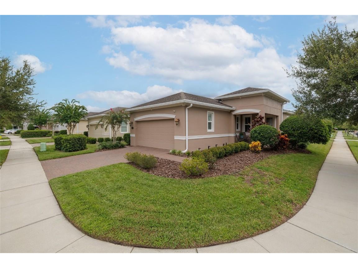 1675 Victoria Gardens Drive Deland FL 32724 V4944500 image1