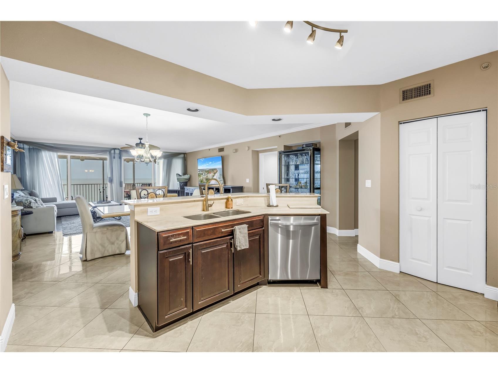 16750 Gulf Boulevard #313 North Redington Beach FL 33708 - GULF TB8514345 image10