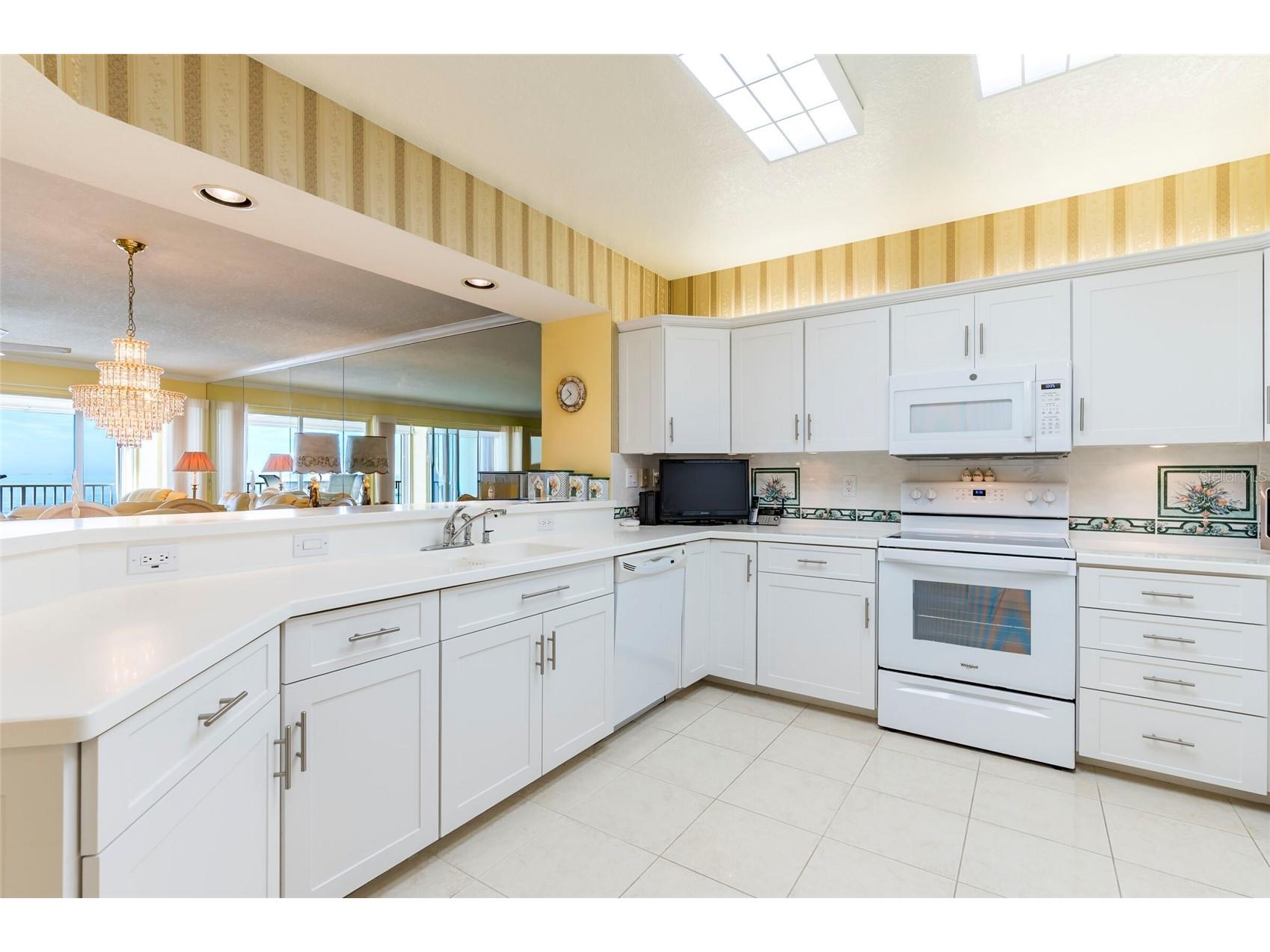 16750 Gulf Boulevard #414 North Redington Beach FL 33708 TB8525839 image14