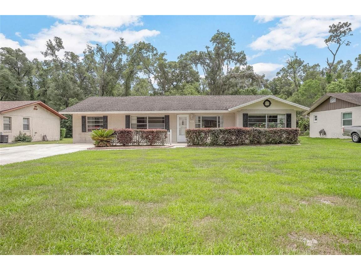 1676 Beasley Drive Deland FL 32720 V4930470 image1