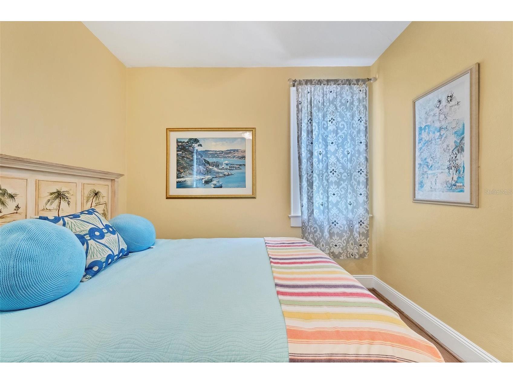 1676 Oak Street Sarasota FL 34236 A4692850 image17