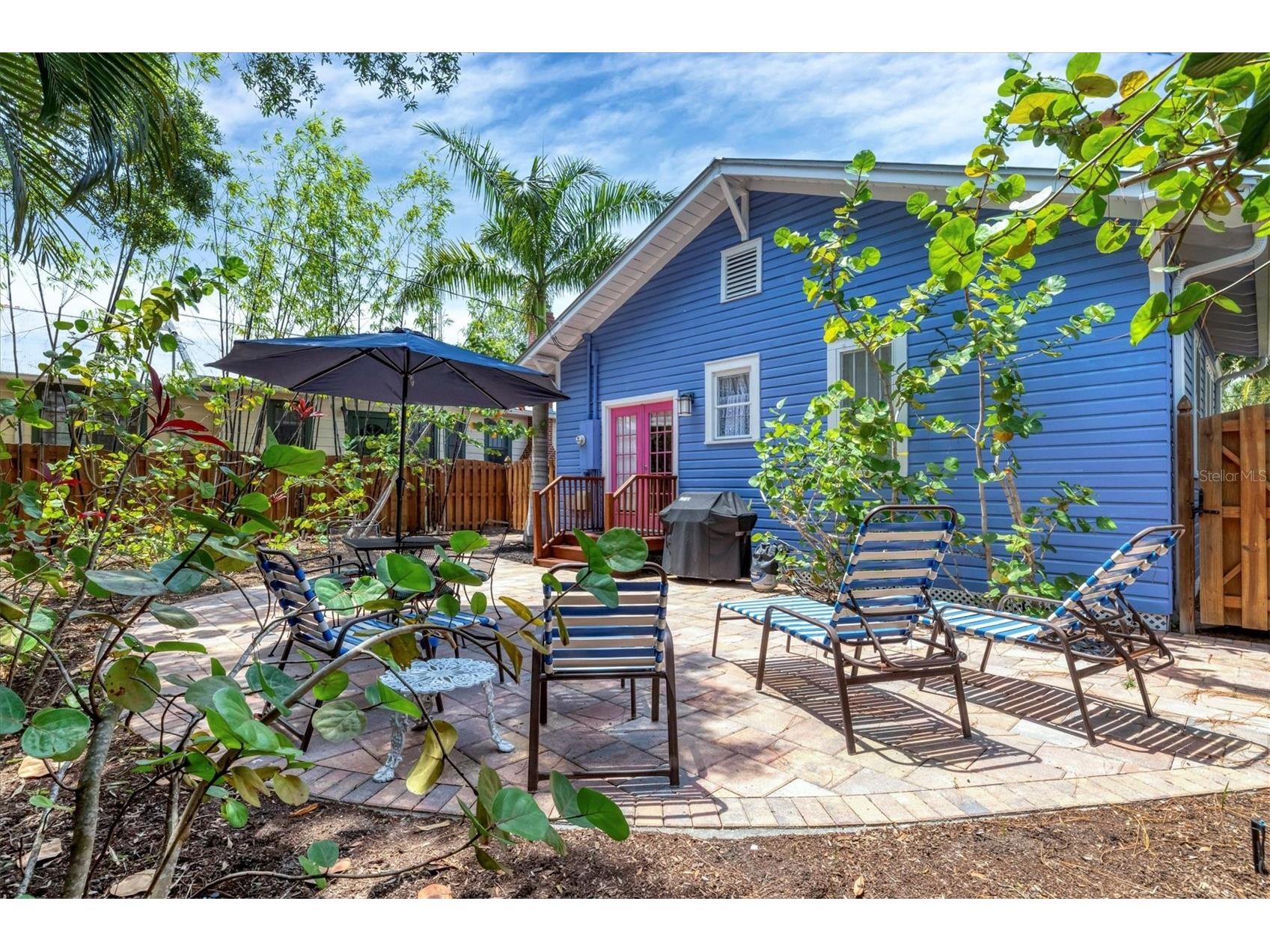 1676 Oak Street Sarasota FL 34236 A4692850 image24