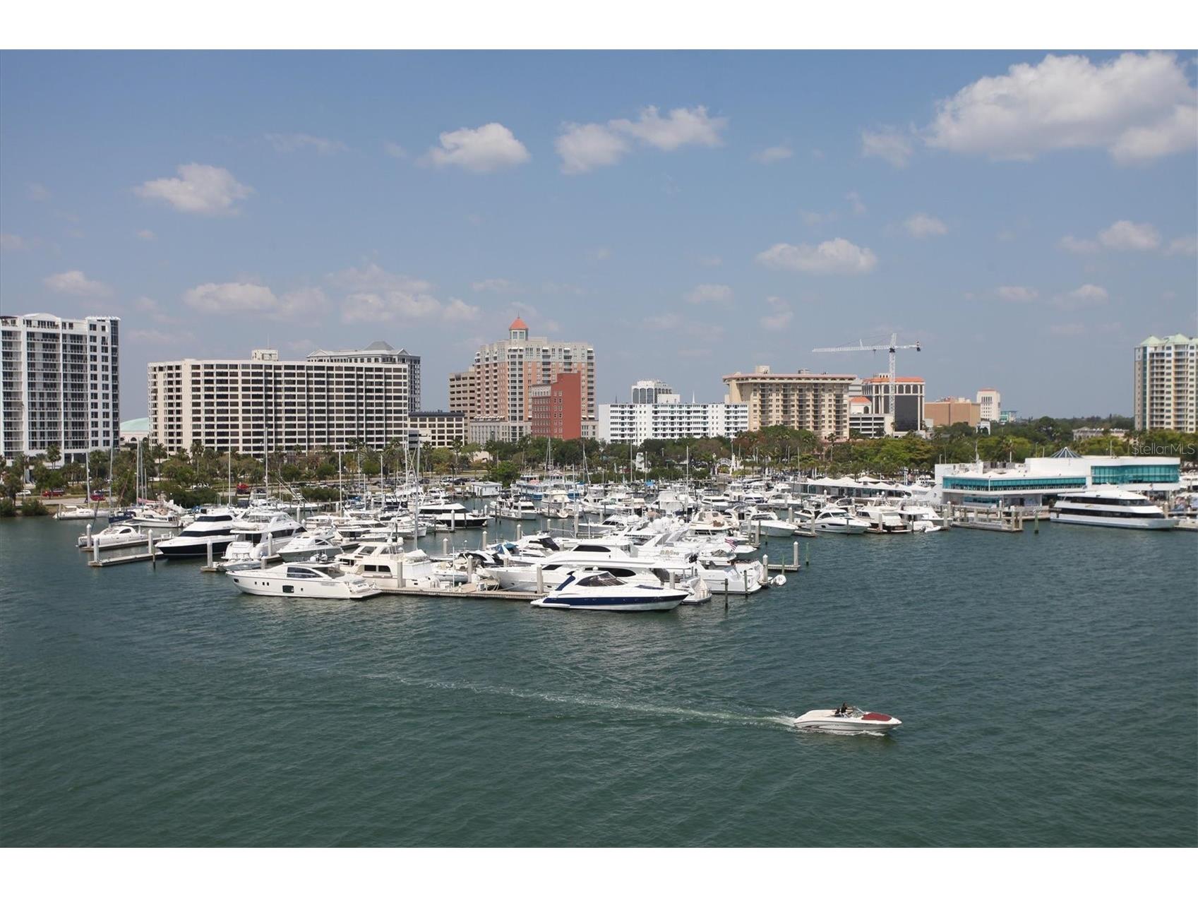 1676 Oak Street Sarasota FL 34236 A4692850 image44