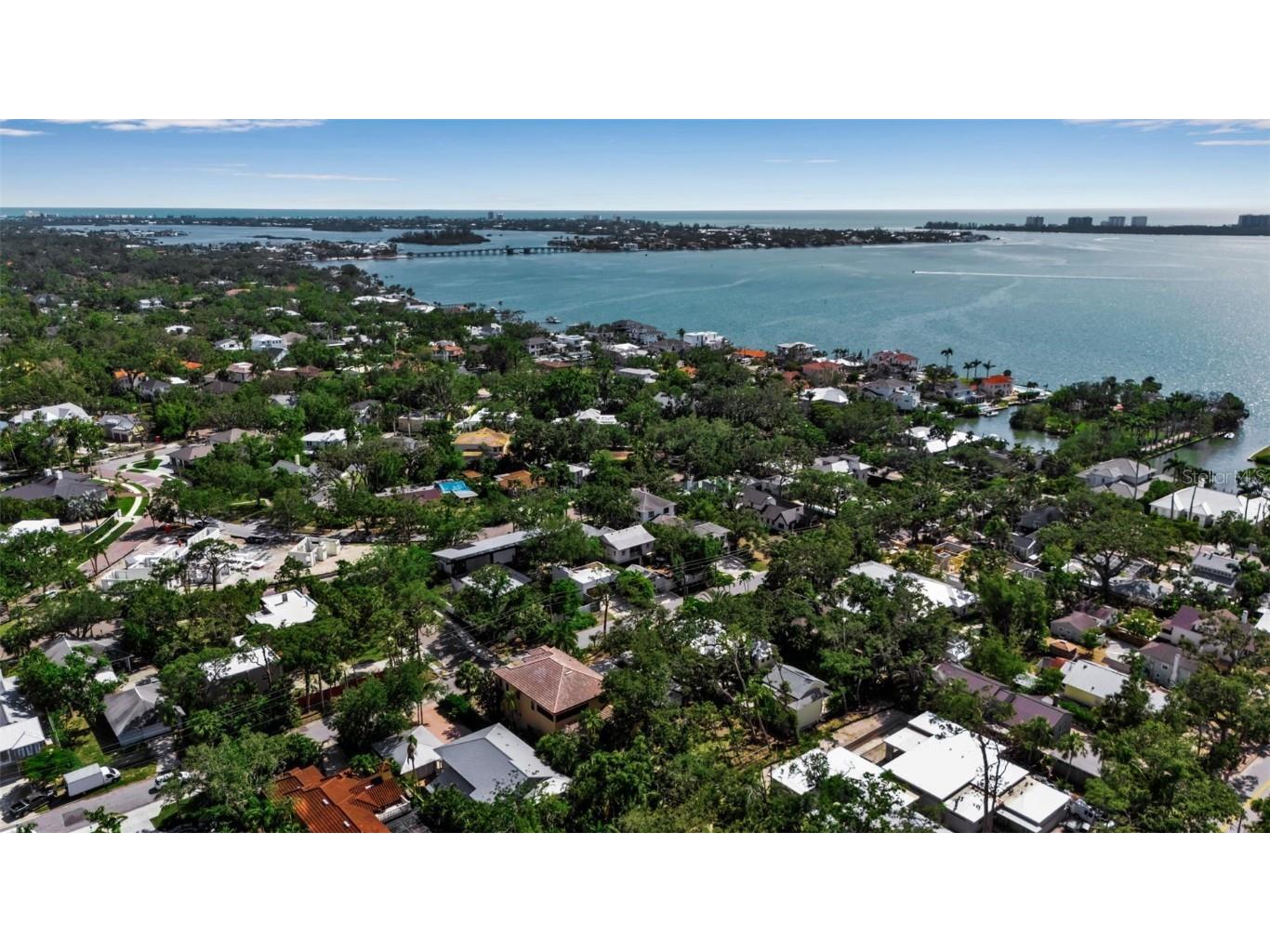 1677 Hyde Park Street Sarasota FL 34239 A4653382 image32