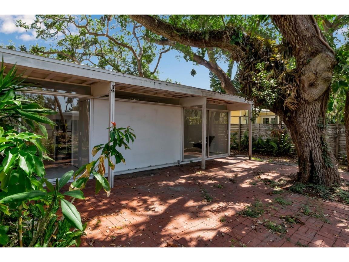 1677 Hyde Park Street Sarasota FL 34239 A4653382 image7