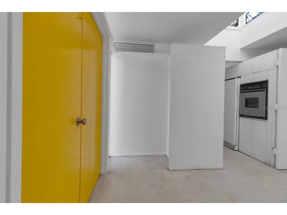 1677 Hyde Park Street Sarasota FL 34239 A4653382 image9