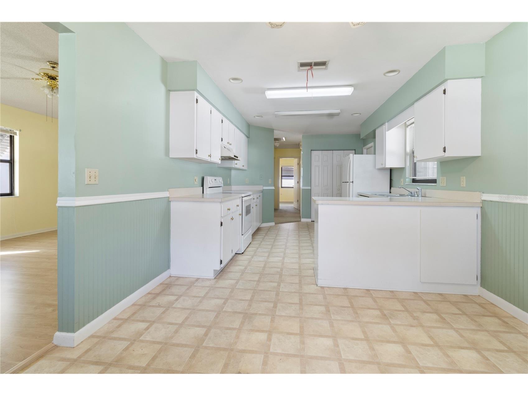 1678 Colonnades Circle N Lakeland FL 33811 L4958204 image9