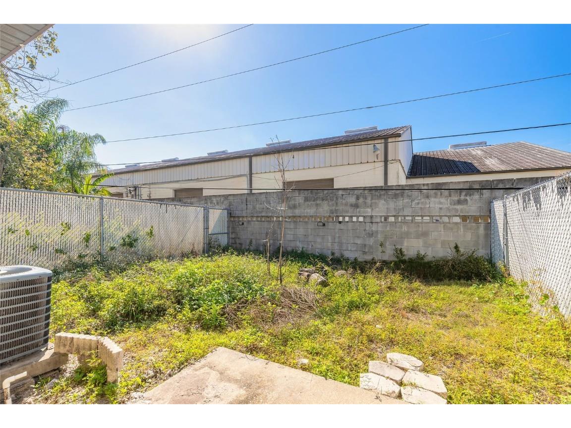 1678 Espanola Avenue Daytona Beach FL 32117 O6359820 image16