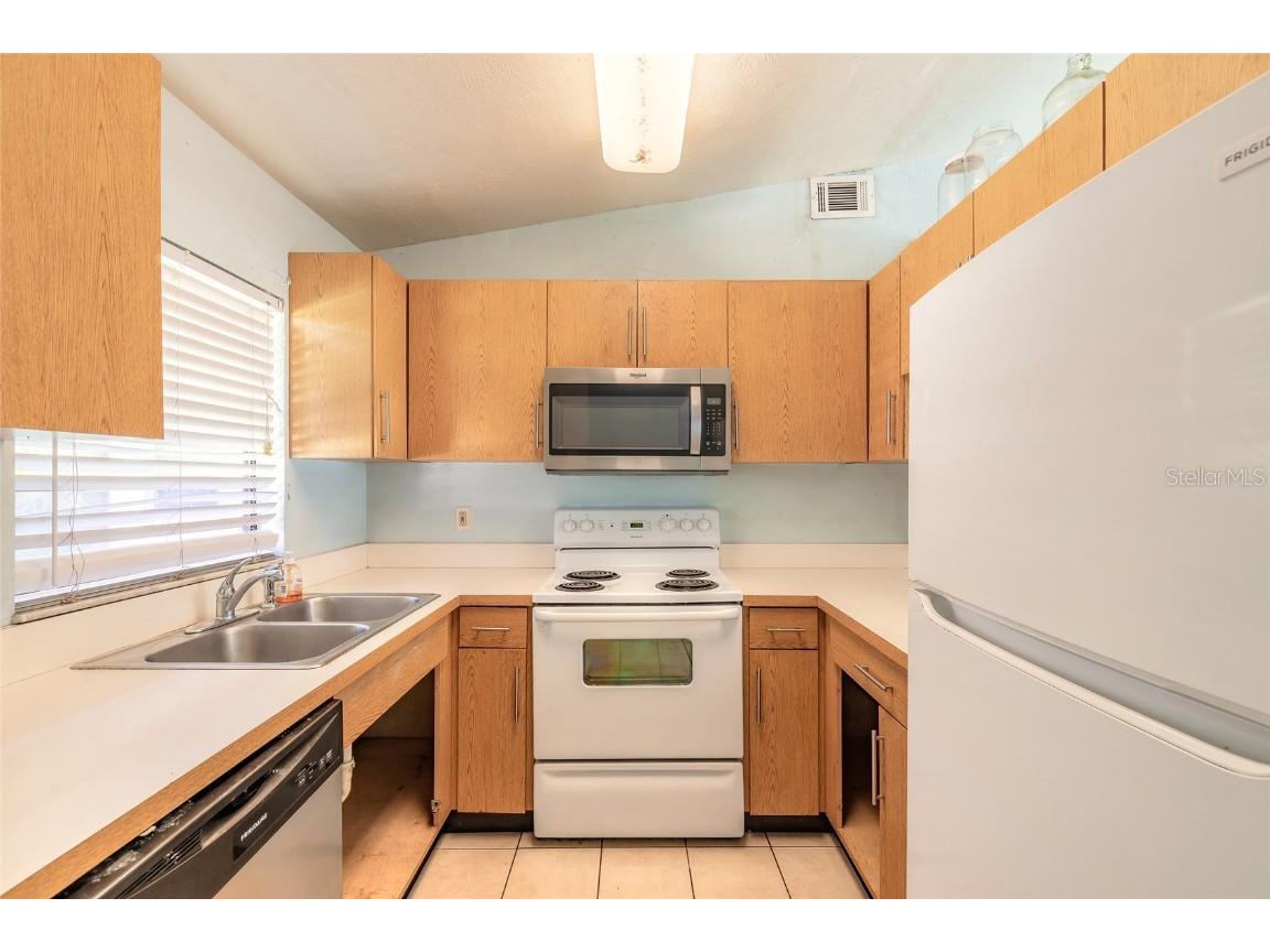 1678 Espanola Avenue Daytona Beach FL 32117 O6359820 image8