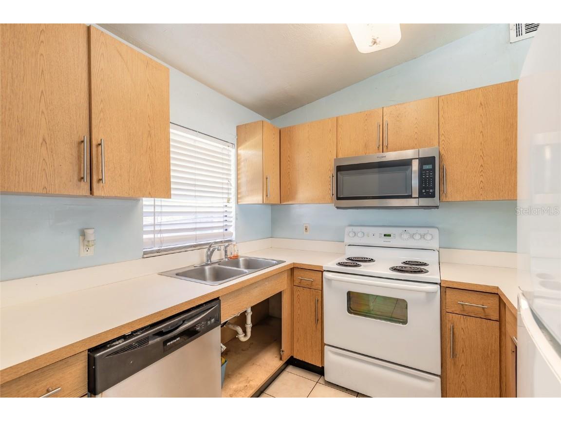 1678 Espanola Avenue Daytona Beach FL 32117 O6359820 image9