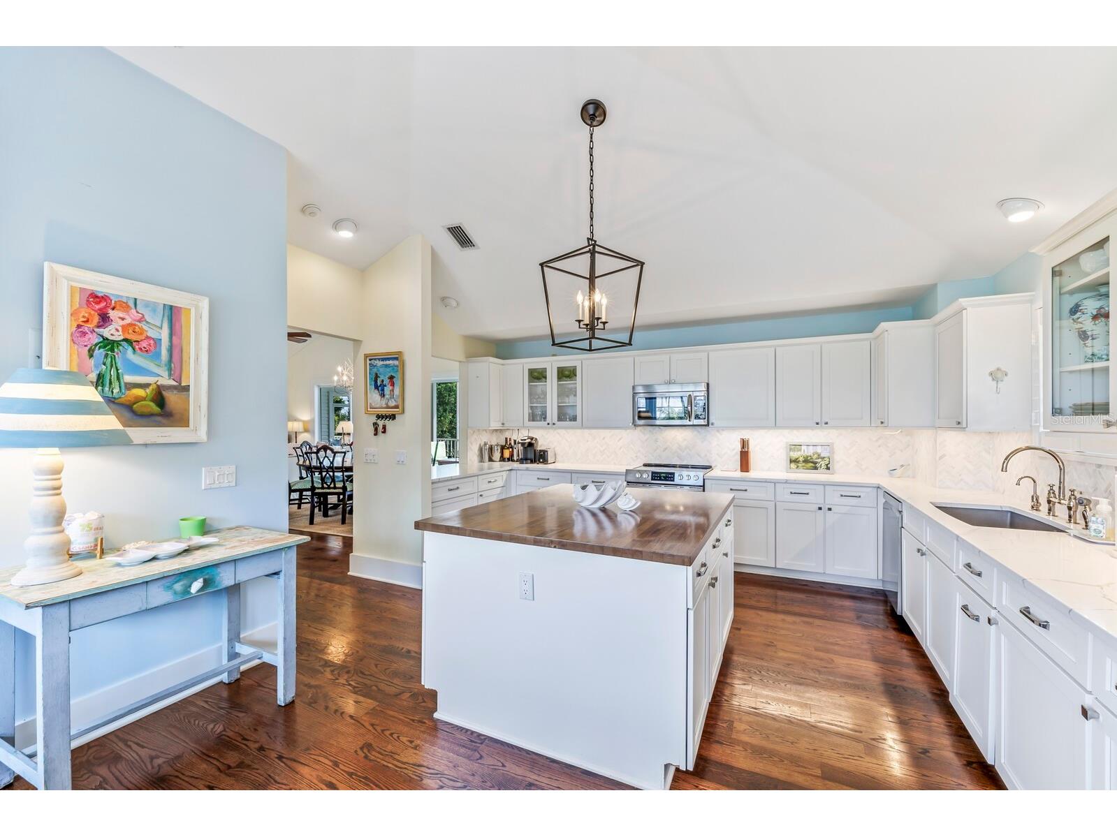 1678 Jose Gaspar Drive Boca Grande FL 33921 - CHARLOTTE HARBOR D6146203 image16