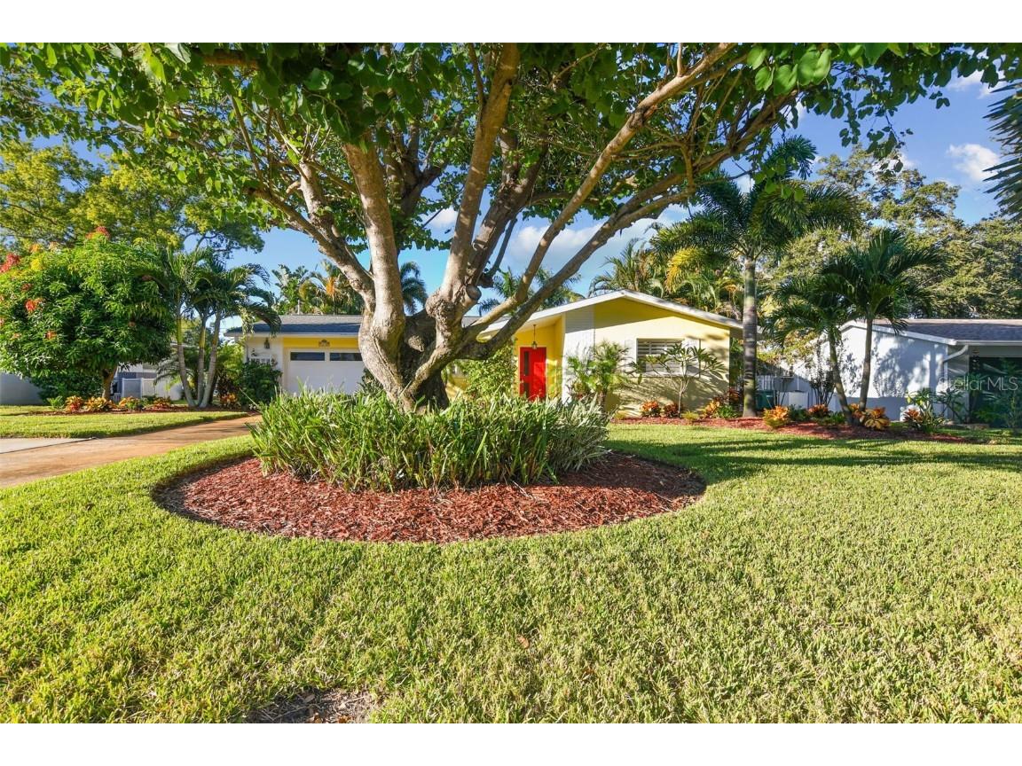 1678 Wildwood Road Clearwater FL 33756 A4586941 image1