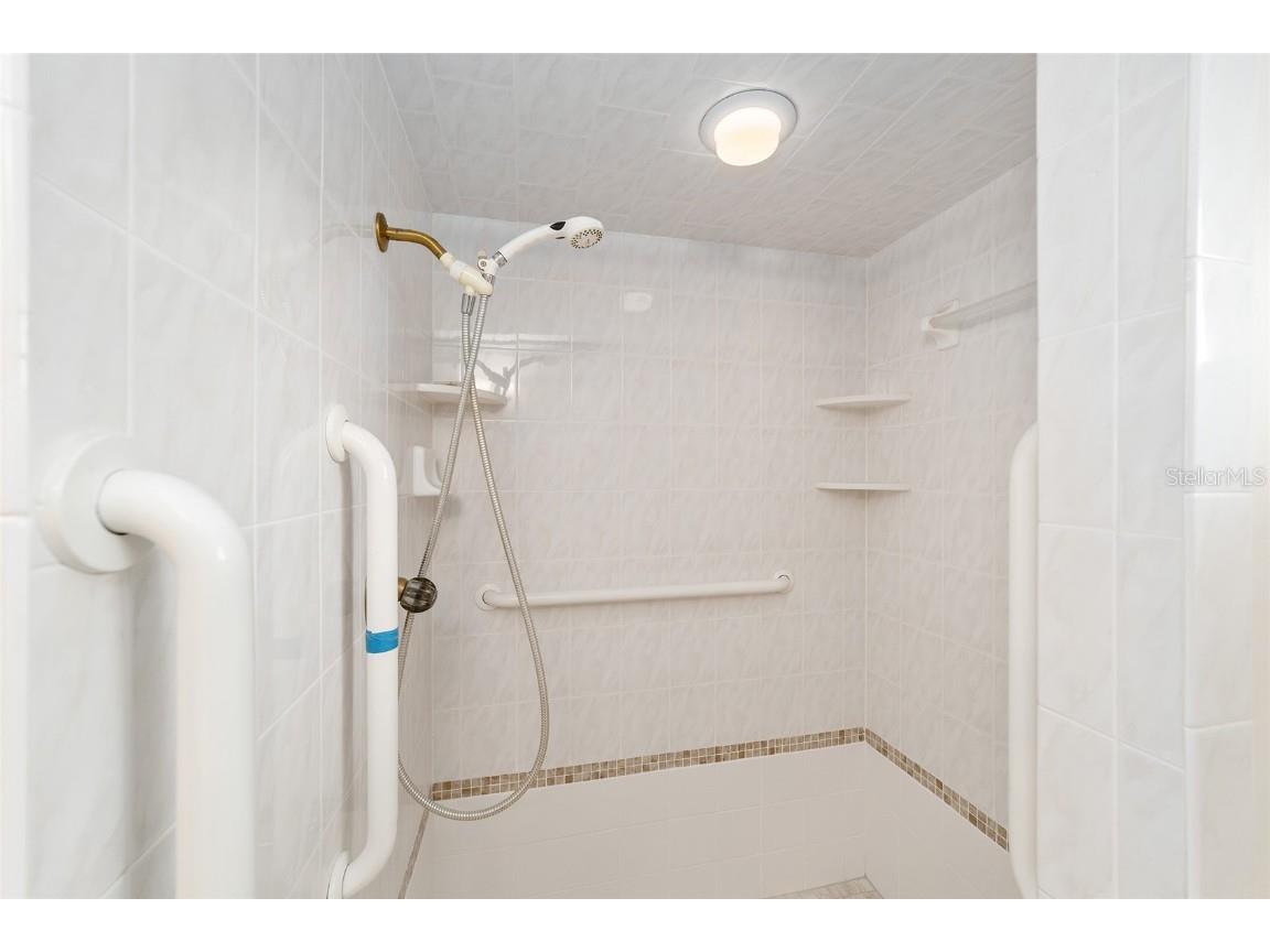 16789 SE 69th Lane Ocklawaha FL 32179 - LAKE MAHAREY LAKE PLACID OM707072 image30